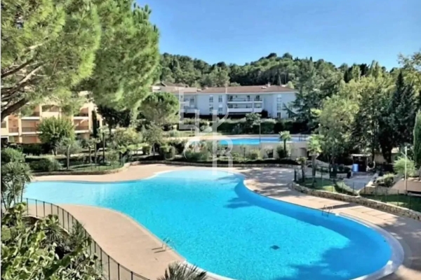 Appartement de luxe à vendre à Mougins, 220 000 €, Photo 1