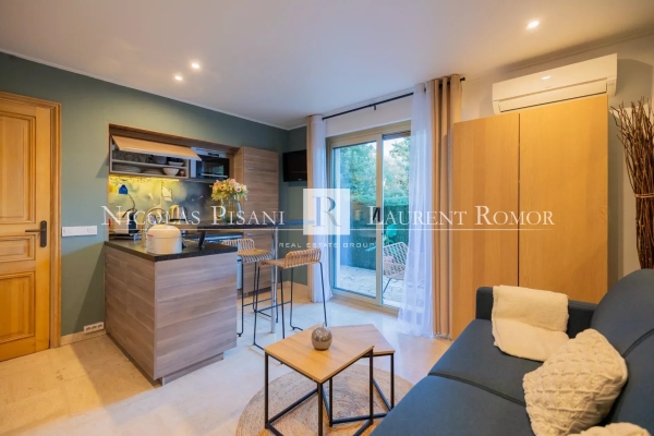 Appartement de luxe à vendre à Nice, 225 000 €, Photo 2