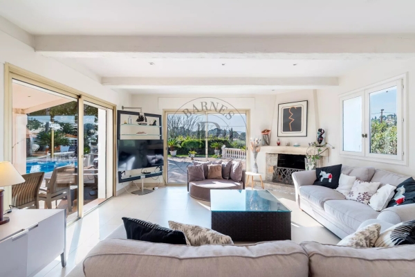 Maison de luxe à vendre à Mougins, 1 100 000 €, Photo 2