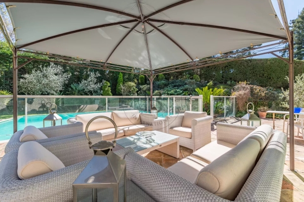 Maison de luxe à vendre à Mougins, 1 375 000 €, Photo 3