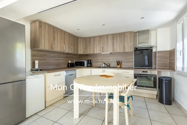 Luxury Apartment for sale in Saint-Cyr-sur-Mer, 267 000 €, Photo 3