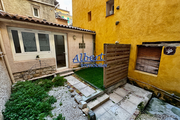 Maison de luxe à vendre à Ollioules, 133 500 €, Photo 1