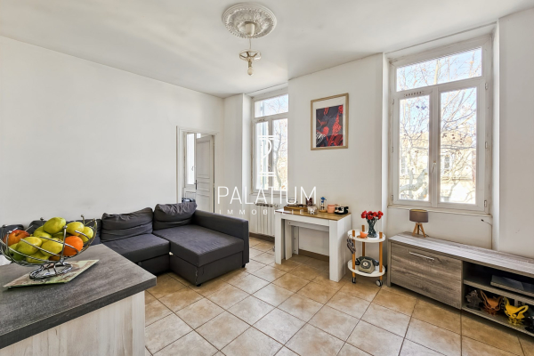 Appartement de luxe à vendre à Pertuis, 160 000 €, Photo 1