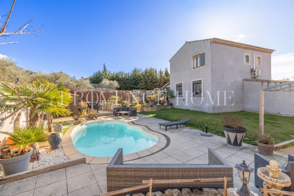 Maison de luxe à vendre à Lagnes, 449 000 €, Photo 1