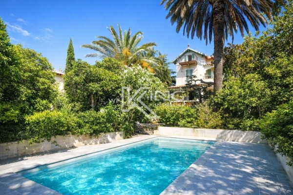 Maison de luxe à vendre à Sainte-Maxime, 1 250 000 €, Photo 1