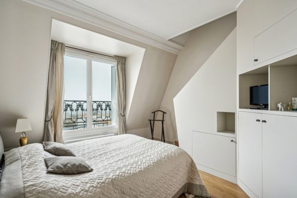 Luxury Apartment for sale in Paris 7Ème, 1 554 000 €, Photo 6