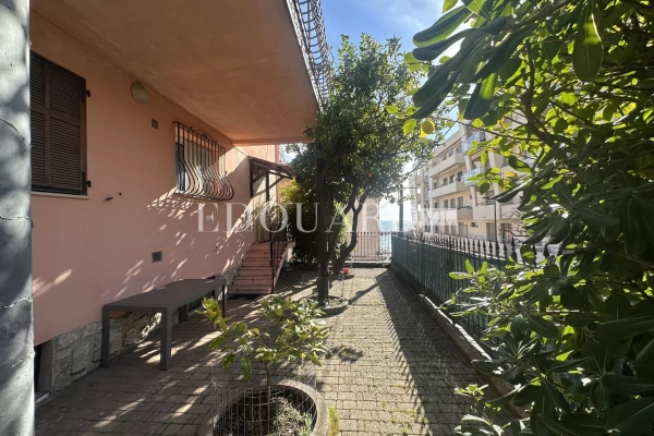 Appartement de luxe à vendre à Menton, 360 000 €, Photo 1