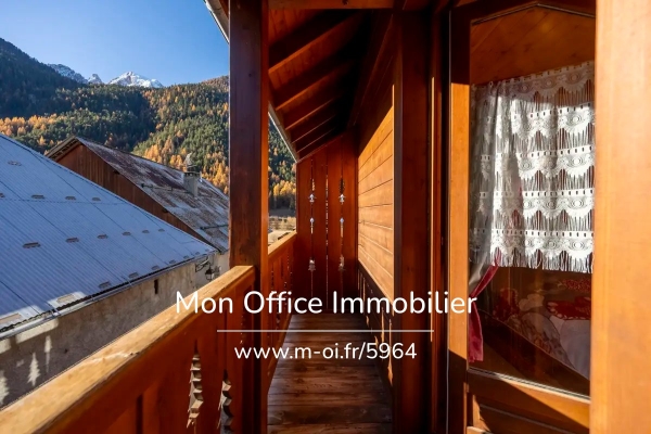 Maison de luxe à vendre à Ceillac, 515 000 €, Photo 3