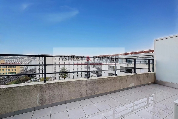 Appartement de luxe à vendre à Nice, 178 000 €, Photo 1