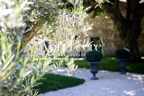 Luxury House for sale in Avignon, 2 860 000 €, Photo 1