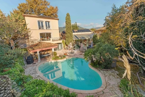 Maison de luxe à vendre à Toulon, 1 455 000 €, Photo 1