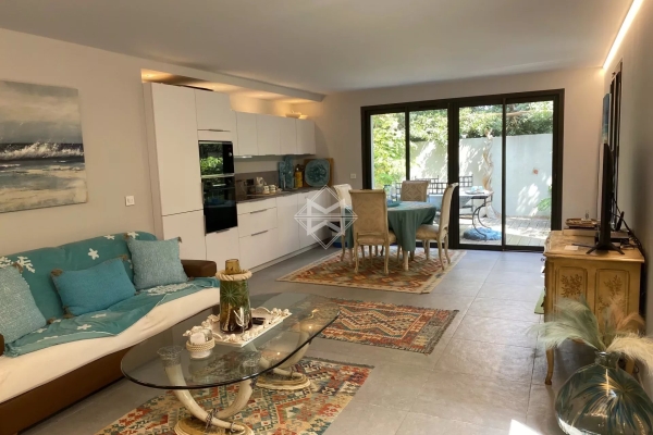 Appartement de luxe à vendre à Saint-Tropez, 1 474 000 €, Photo 1