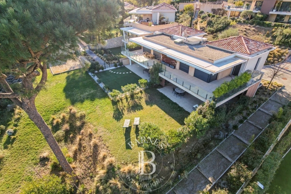 Luxury Apartment for sale in Sainte-Maxime, 820 000 €, Photo 2