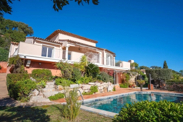Luxury House for sale in Cavalaire-sur-Mer, 1 995 000 €, Photo 2
