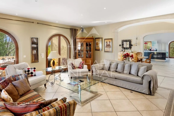 Luxury House for sale in Fayence, 2 350 000 €, Photo 3