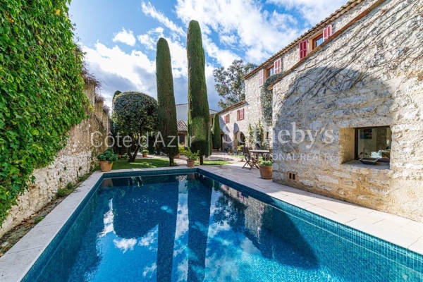 Maison de luxe à vendre à La Colle-sur-Loup, 2 205 000 €, Photo 1