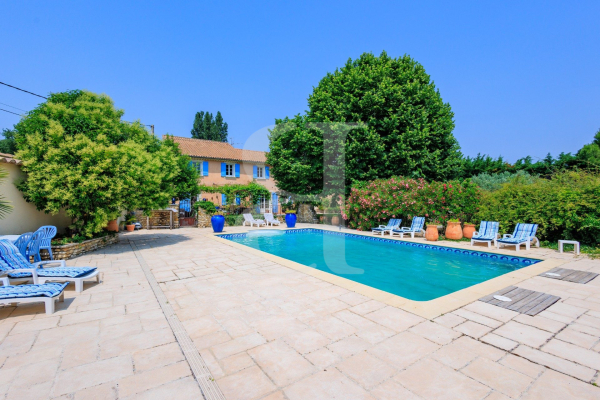 Luxury House for sale in Vaison-la-Romaine, 930 000 €, Photo 1