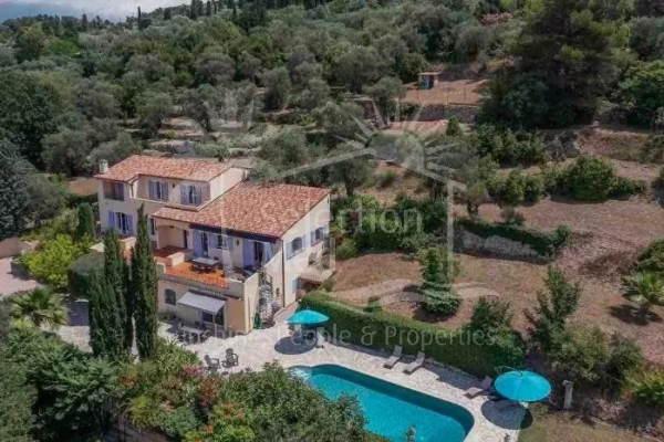 Maison de luxe à vendre à Grasse, 1 785 000 €, Photo 1