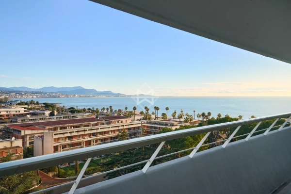 Appartement de luxe à vendre à Villeneuve-Loubet, 495 000 €, Photo 1