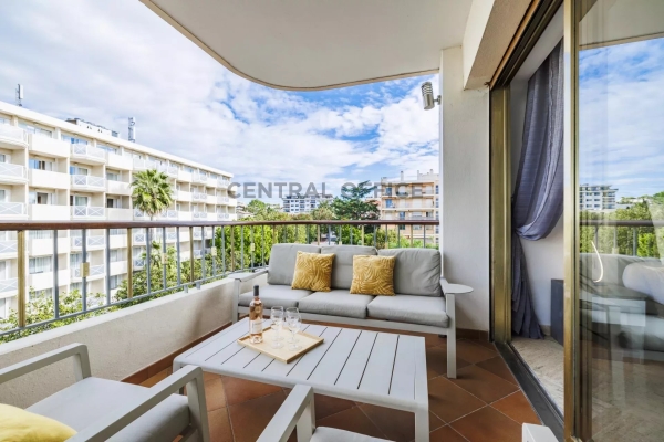 Appartement de luxe à vendre à Juan-les-Pins, 510 000 €, Photo 1