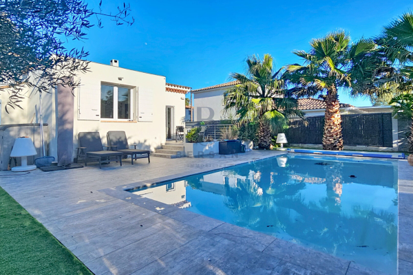 Maison de luxe à vendre à Fréjus, 649 000 €, Photo 2