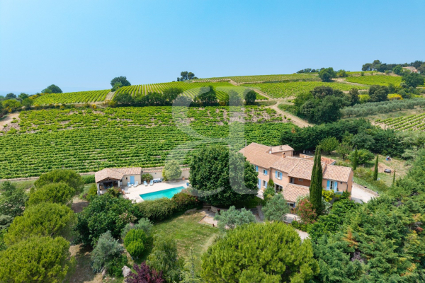 Maison de luxe à vendre à Vaison-la-Romaine, 930 000 €, Photo 2