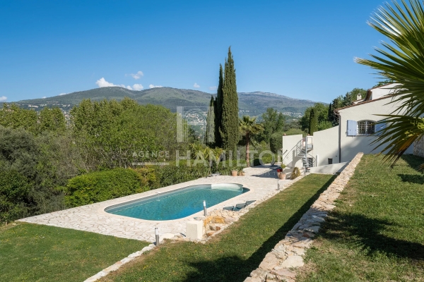 Maison de luxe à vendre à Grasse, 1 785 000 €, Photo 2