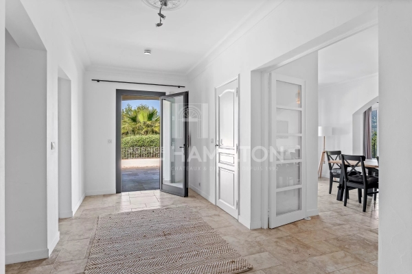 Maison de luxe à vendre à Grasse, 1 785 000 €, Photo 3