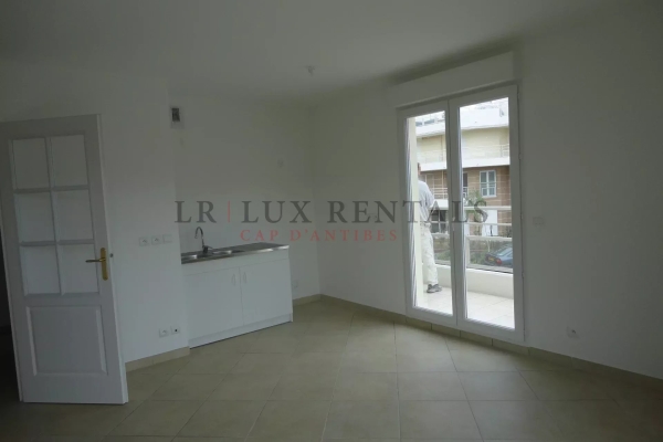 Appartement de luxe à vendre à Antibes, 220 000 €, Photo 6