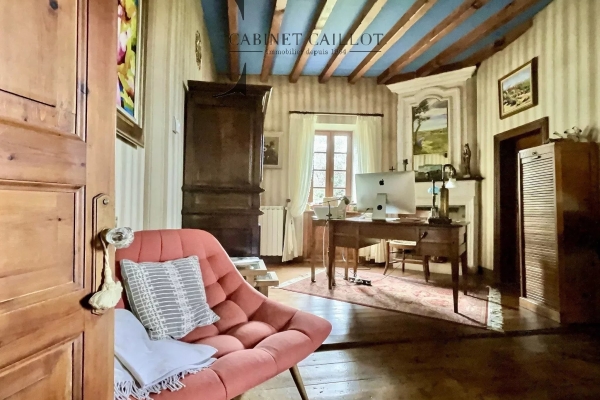 Maison de luxe à vendre à Saint-Georges-des-Coteaux, 327 050 €, Photo 7