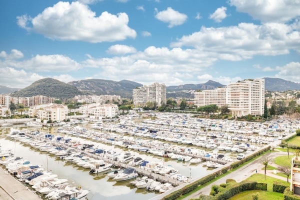 Appartement de luxe à vendre à Mandelieu-la-Napoule, 699 000 €, Photo 1