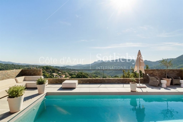 Maison de luxe à vendre à Les Adrets de l'Esterel, 1 200 000 €, Photo 2