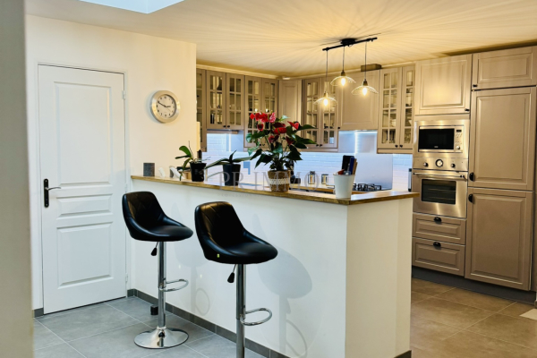 Appartement de luxe à vendre à Saint-Raphaël, 379 000 €, Photo 3