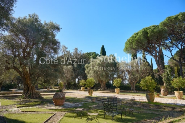 Luxury House for sale in Biot, 25 000 000 €, Photo 4