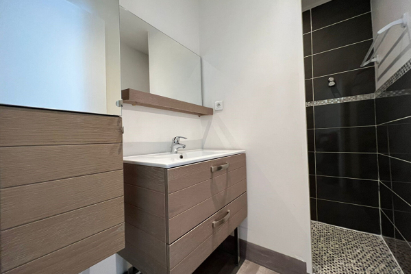 Appartement de luxe à louer à Le Mesnil-le-Roi, 770 €, Photo 4