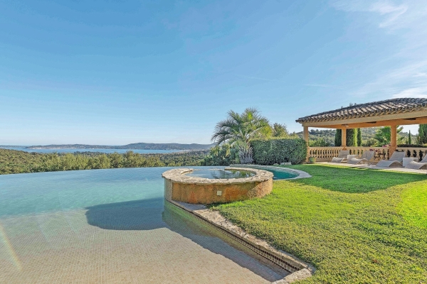Maison de luxe à vendre à Grimaud, 4 200 000 €, Photo 1
