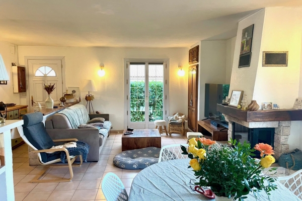 Maison de luxe à vendre à Saint-Jeannet, 580 000 €, Photo 1