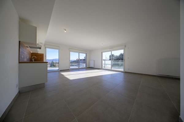 Appartement de luxe à vendre à Divonne-les-Bains, 745 000 €, Photo 1