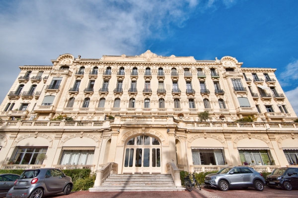 Luxury Apartment for sale in Nice, 990 000 €, Photo 1