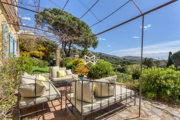 Maison de luxe à vendre à Le Lavandou, 2 600 000 €, Photo 5