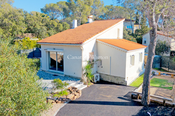 Maison de luxe à vendre à Saint-Raphaël, 822 000 €, Photo 1