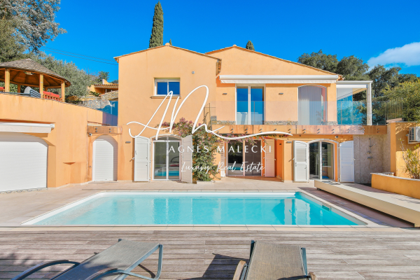 Luxury House for sale in Cavalaire-sur-Mer, 1 890 000 €, Photo 1