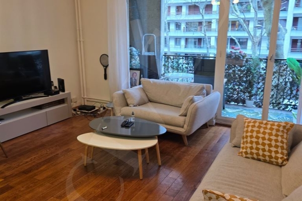 Appartement de luxe à louer à Paris 16Ème, 2 100 €, Photo 1