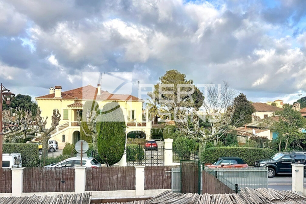 Appartement de luxe à vendre à Mandelieu-la-Napoule, 185 000 €, Photo 2