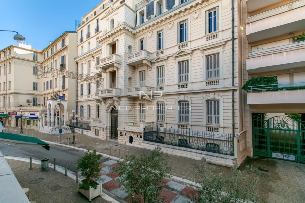 Appartement de luxe à vendre à Nice, 340 000 €, Photo 2