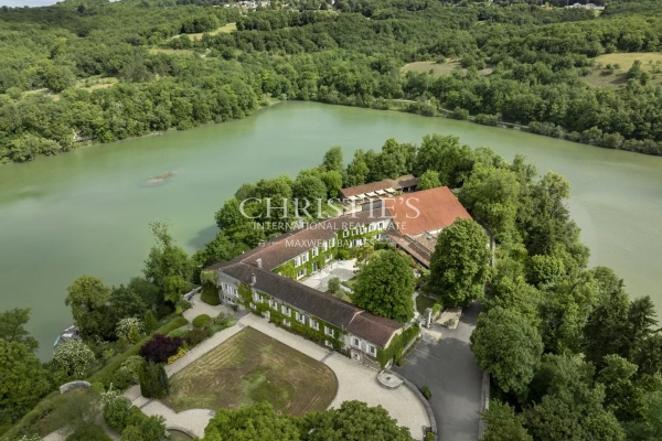 Maison de luxe à vendre à Angoulême, 3 180 000 €, Photo 1