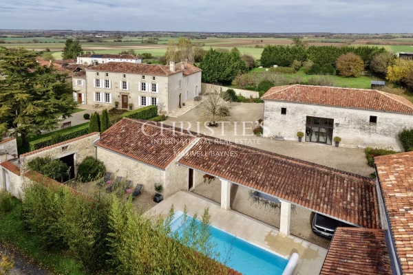 Maison de luxe à vendre à Aulnay, 996 400 €, Photo 1