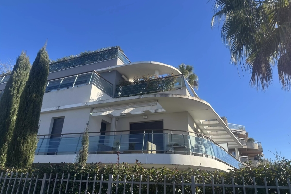 Appartement de luxe à vendre à Antibes, 425 000 €, Photo 2