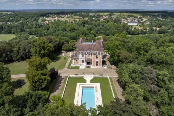 Maison de luxe à vendre à Cognac, 2 425 000 €, Photo 2