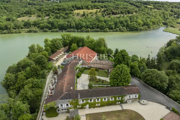 Maison de luxe à vendre à Angoulême, 3 180 000 €, Photo 2